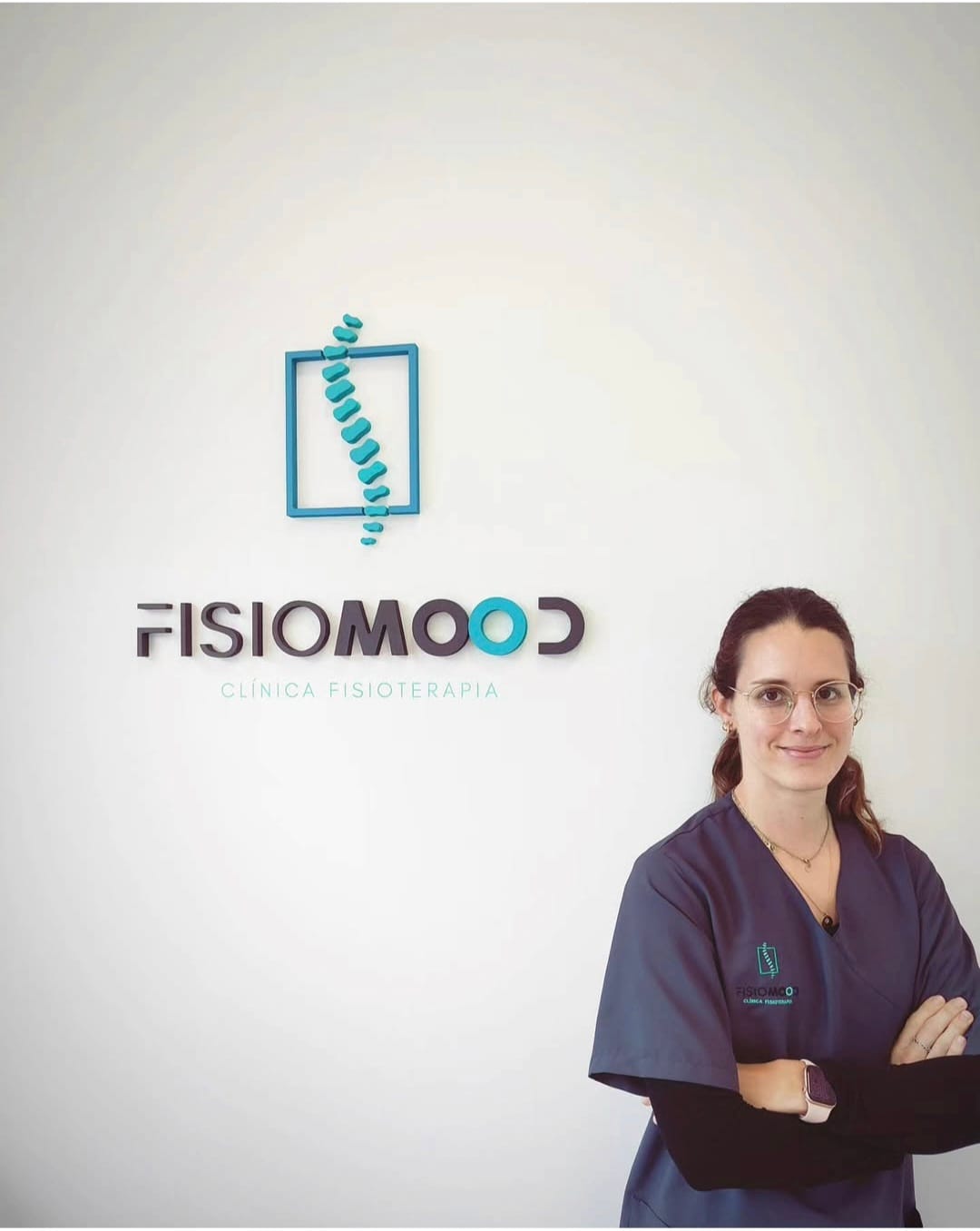Luz González, fisioterapeuta especialista en suelo pélvico y salud femenina en Clínica FisioMood Fuengirola