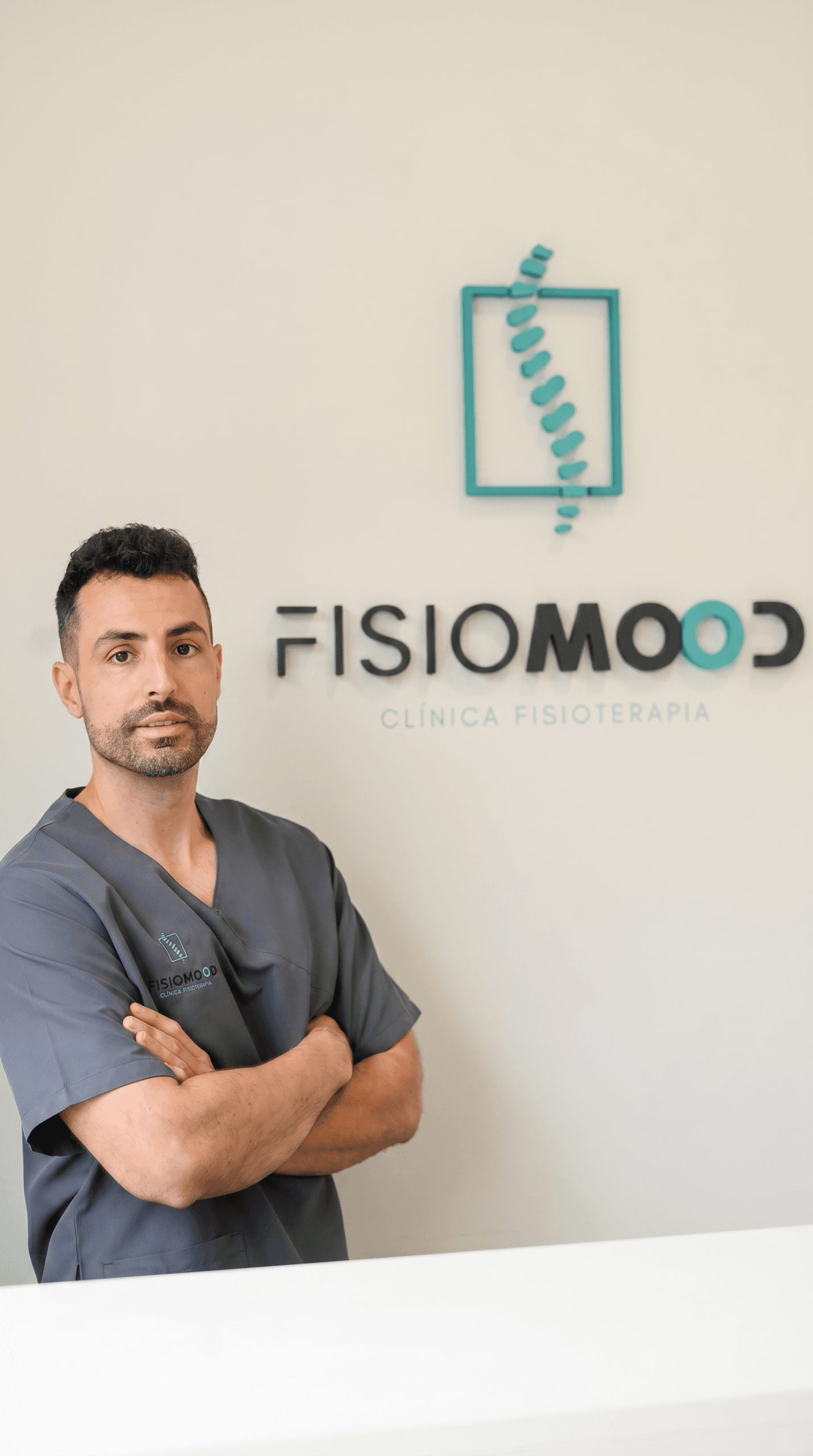 Carlos Berenguel, fisioterapeuta especialista en técnicas invasivas y director de Clínica FisioMood Fuengirola