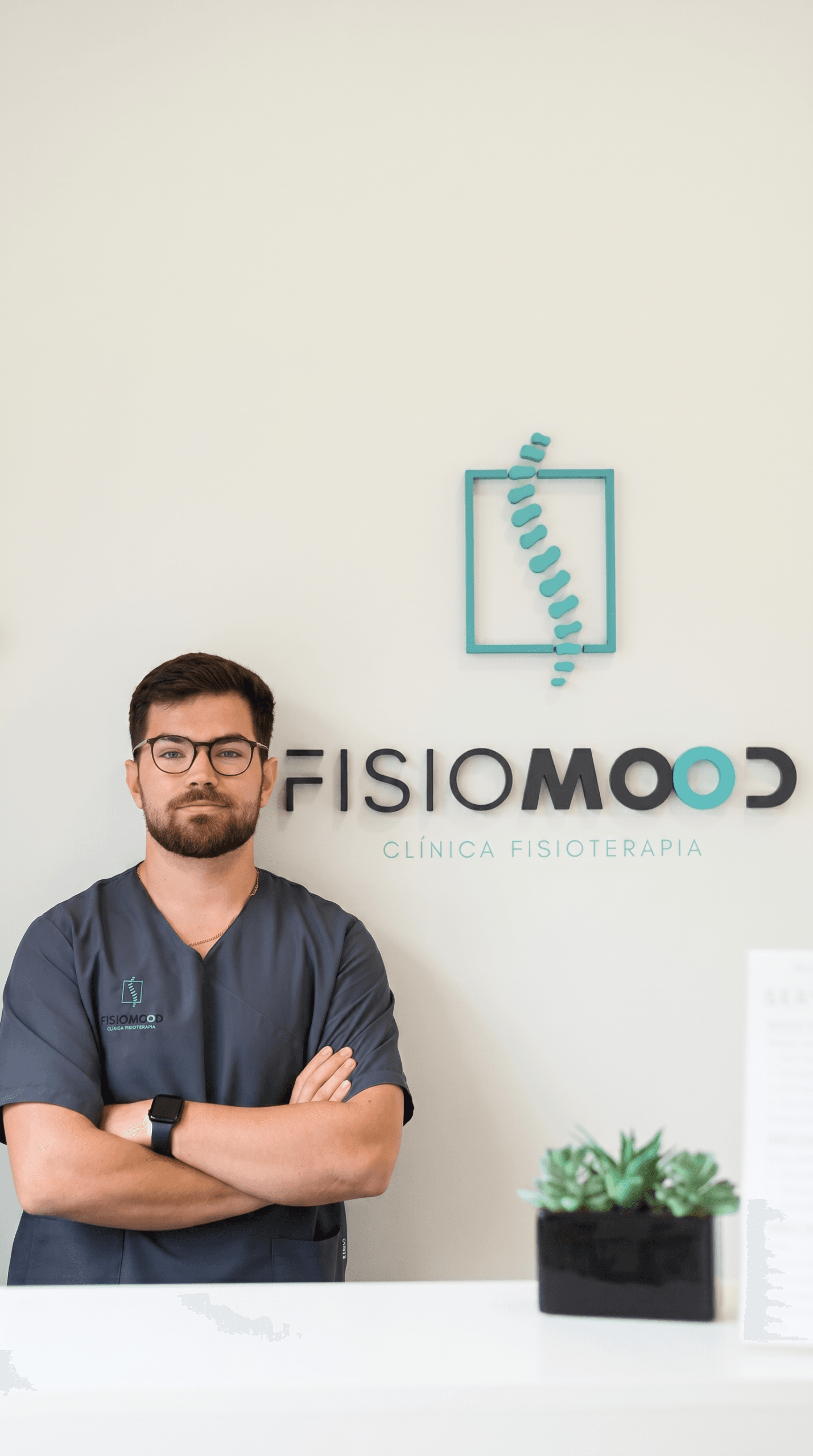 Alejandro Gálvez, fisioterapeuta especialista en ecografía clínica y readaptación deportiva en Clínica FisioMood Fuengirola